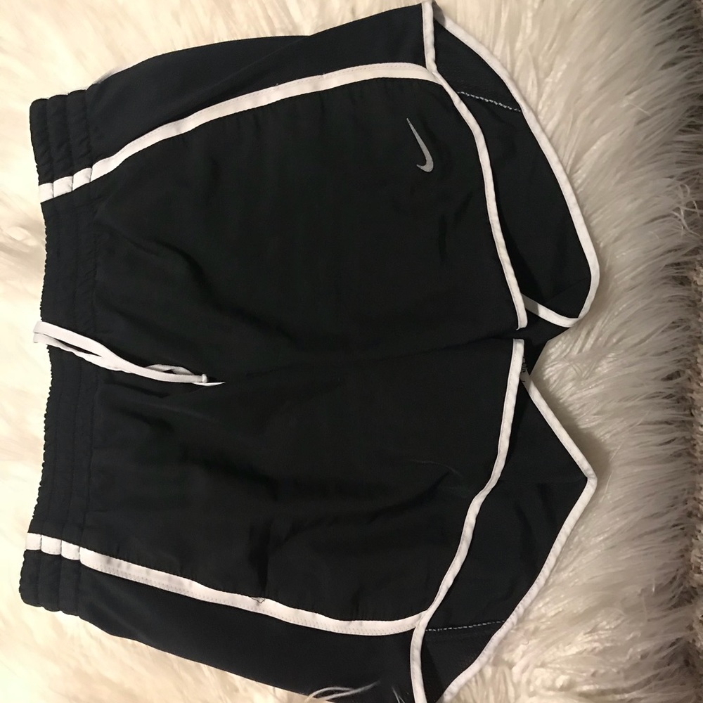 Women’s shorts, shirt all XS